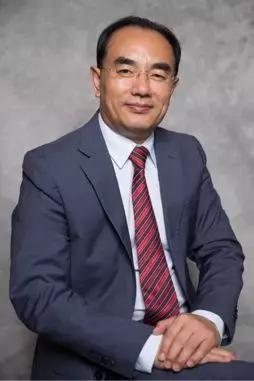 图为傅明