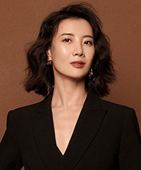 许  妍
