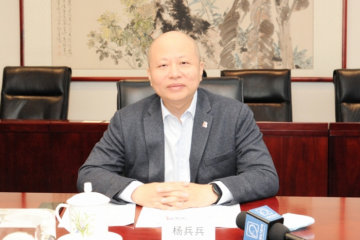 杨兵兵